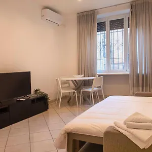 Iv House רומא