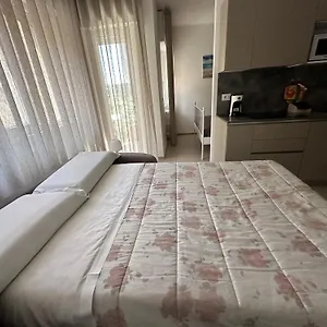 Ennio Class Apartament Bari